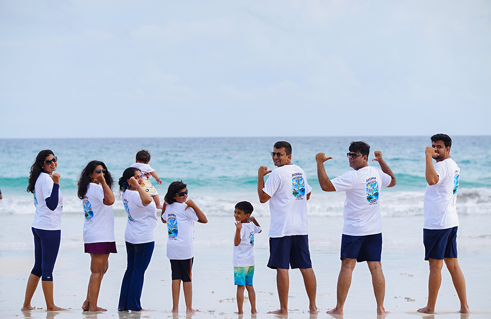 Group Package | Customizable image 3